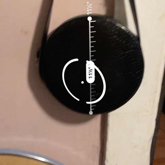 Orseund Iris Black Croc-Embossed Round Apple Leather shoulder Bag - Picture 10 of 11